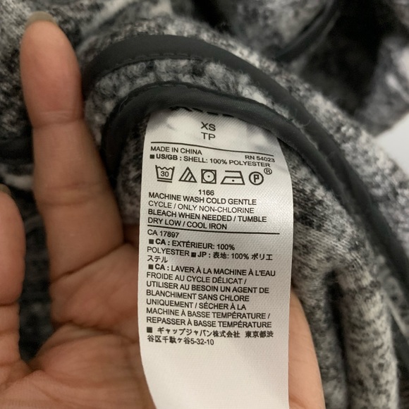 Banana Republic checkered trench coat - Picture 2 of 4